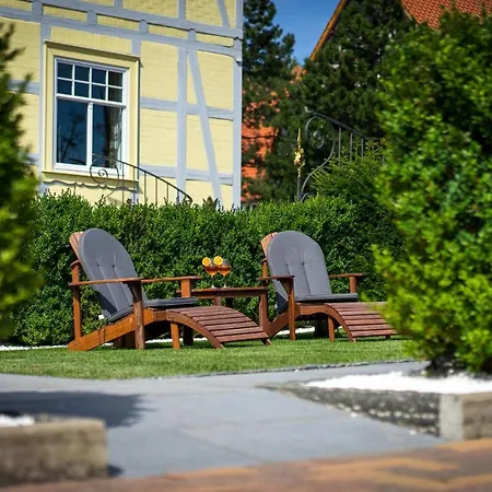 Boutiquehotel Schlosspalais Otel 4*