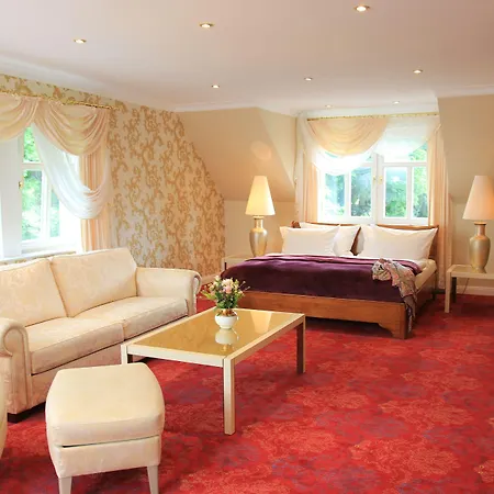 Boutiquehotel Schlosspalais 酒店 4*