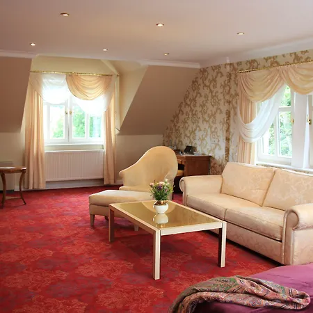 Boutiquehotel Schloßpalais 4*